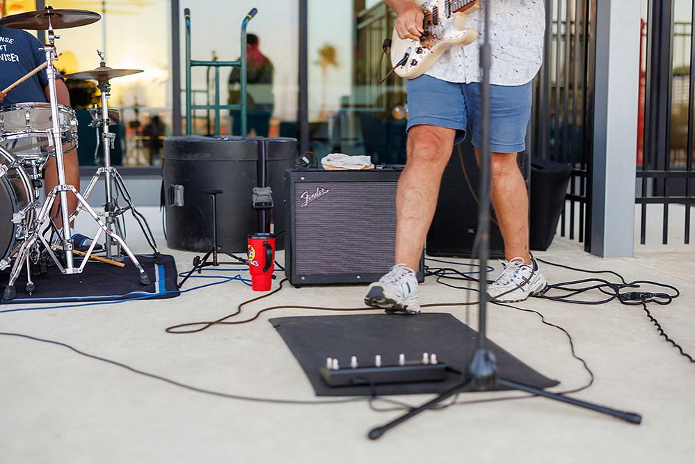 Jubilee - Music At The Pool Photo 25
