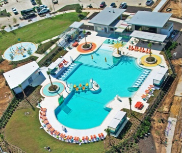 <span>Resort-Style</span>  Pool
